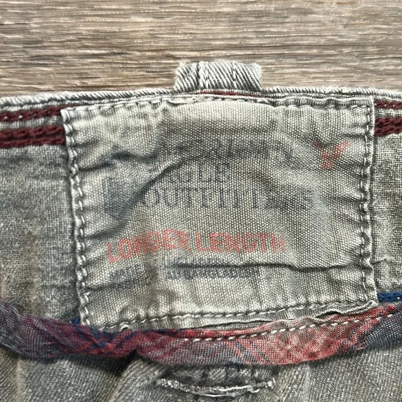 American Eagle Cargo Shorts Classic Utility Short Gray Green Y2K 90s Size 33 - Picture 2 of 10